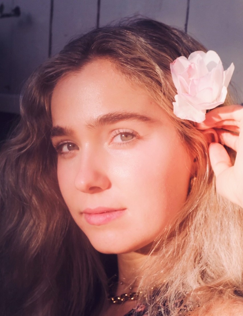 Haley Lu Richardson