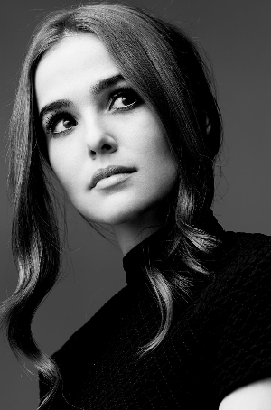 Zoey Deutch